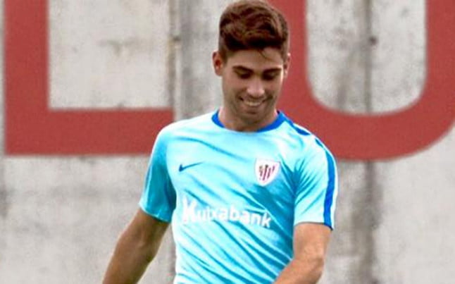 El jugador Julen Arellano durante un entrenamiento con el Bilbao Athletic / Fuente: Agencias
