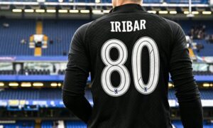 Kepa lleva el homenaje de su ídolo Iribar hasta la Premier League