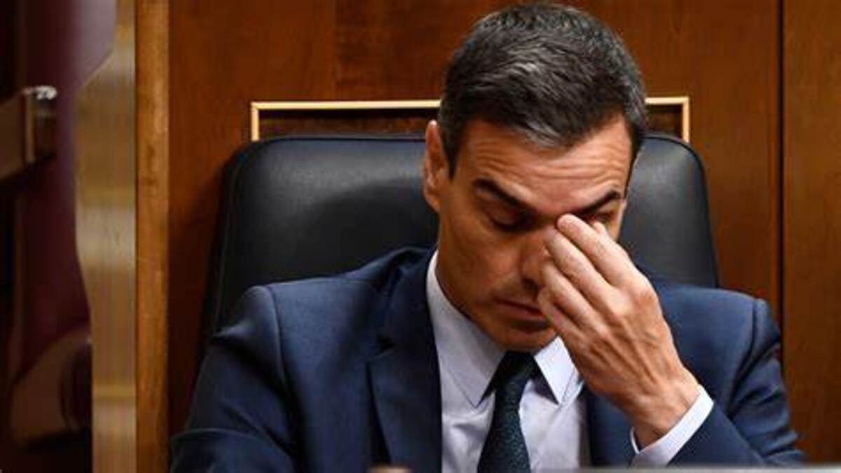 Pedro Sánchez estresado por el dinero de los anunciantes.