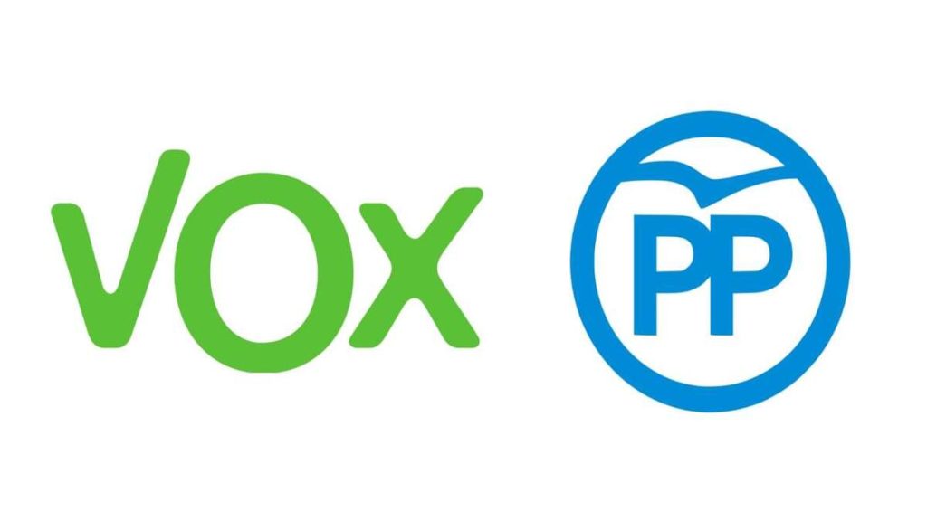 Logos de PP y Vox, partidos políticos en España.