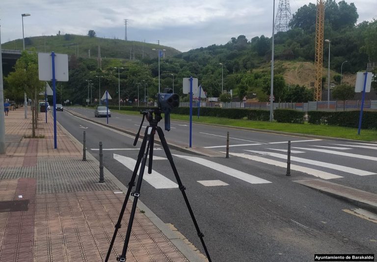 6 municipales de Barakaldo dispondrán de radar móvil para inflarse a multas