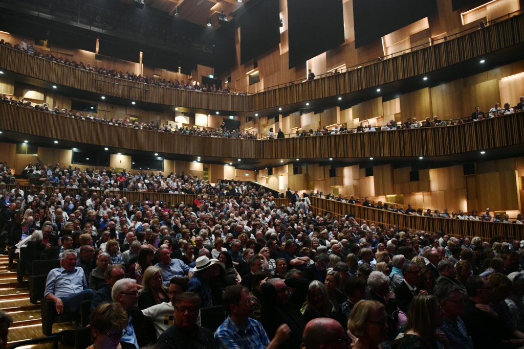 Público entusiasta en el auditorio de Naukas Bilbao de años anteriores.