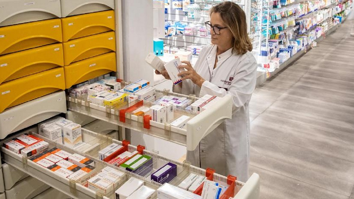 Fármacos para arritmias y diabetes entre los 900 medicamentos escasos en España.