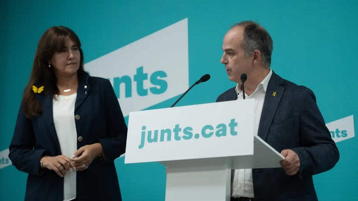 Jordi Turull, el secretario general de Junts, junto con Laura Borràs, su presidenta.