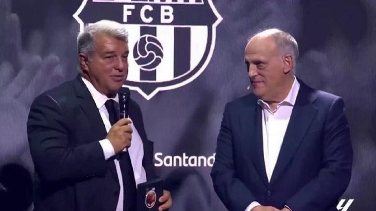 Joan Laporta, presidente del FC Barcelona, y Javier Tebas, presidente de LaLiga