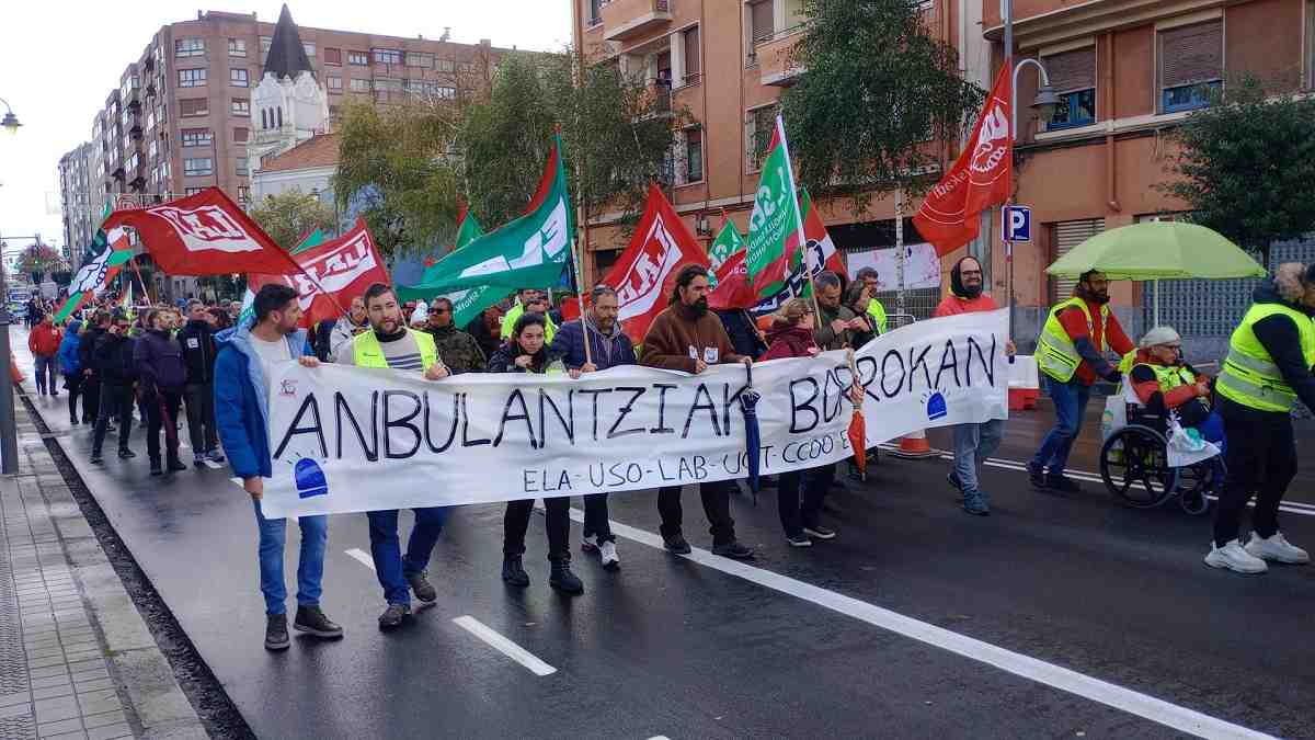 El sector de ambulancias en Araba, Bizkaia y Gipuzkoa en huelga