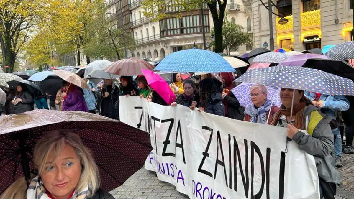 Piquetes en la huelga feminista provocan colapsos en Bilbao y Durango