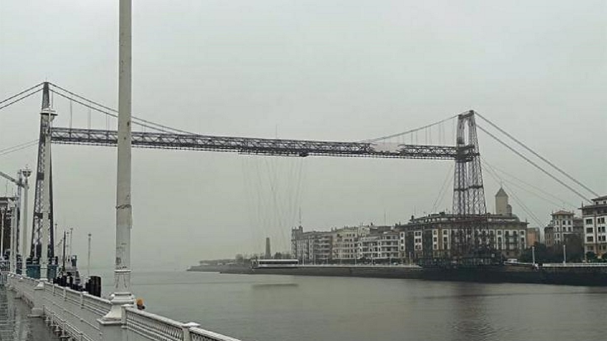 Rotura misteriosa en el histórico puente colgante de Portugalete