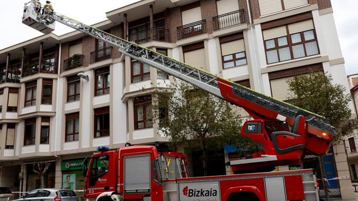 Un equipo de bomberos bizkaino