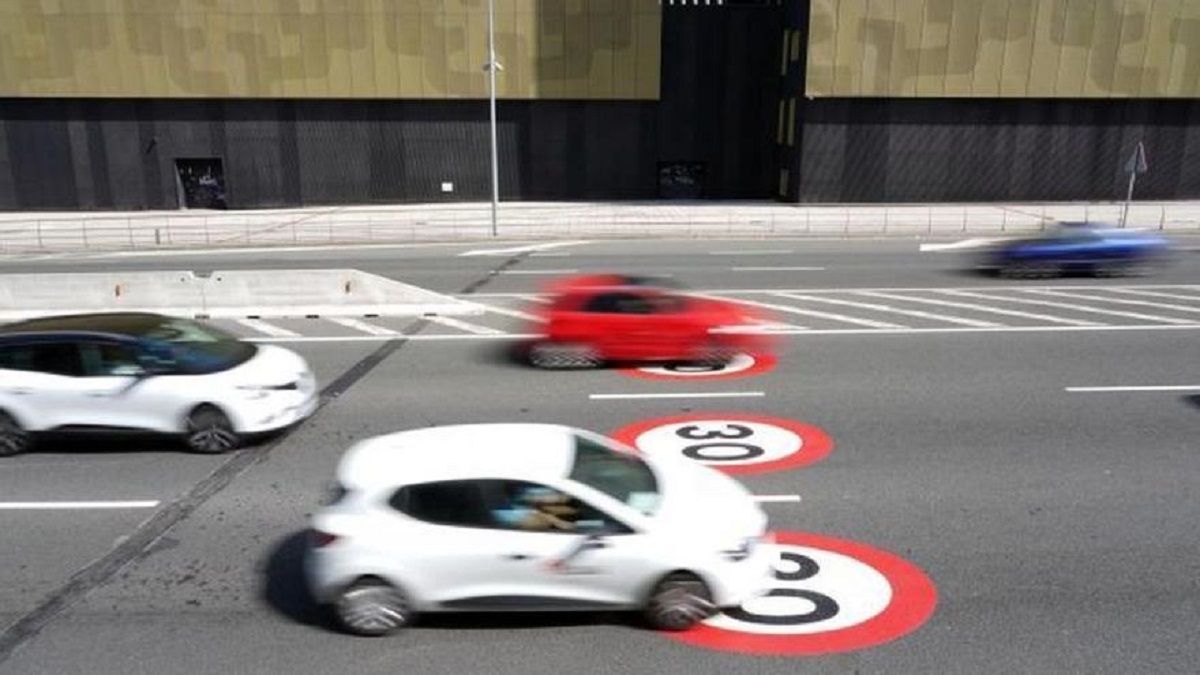 Indicaciones para la restricción de 30km/h implementadas en Bilbao.