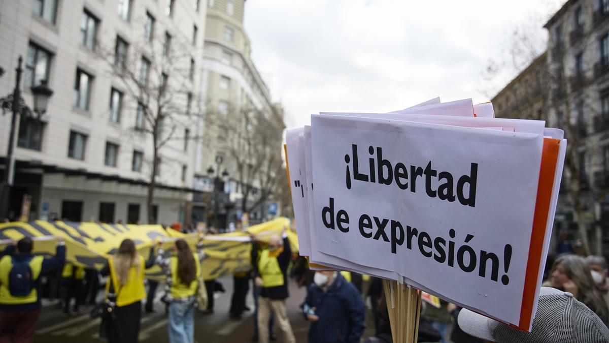 El Congreso aprueba debatir una reforma del código penal para despenalizar las injurias al Rey