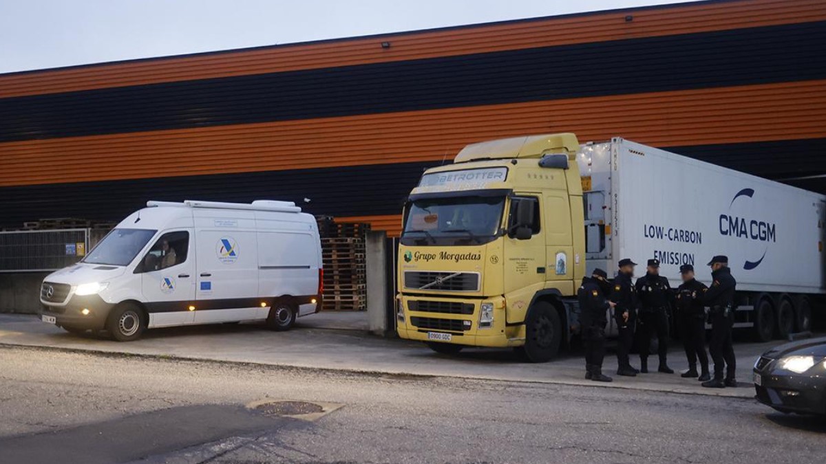 La policía incauta 7 toneladas de cocaína en Cambre, Galicia