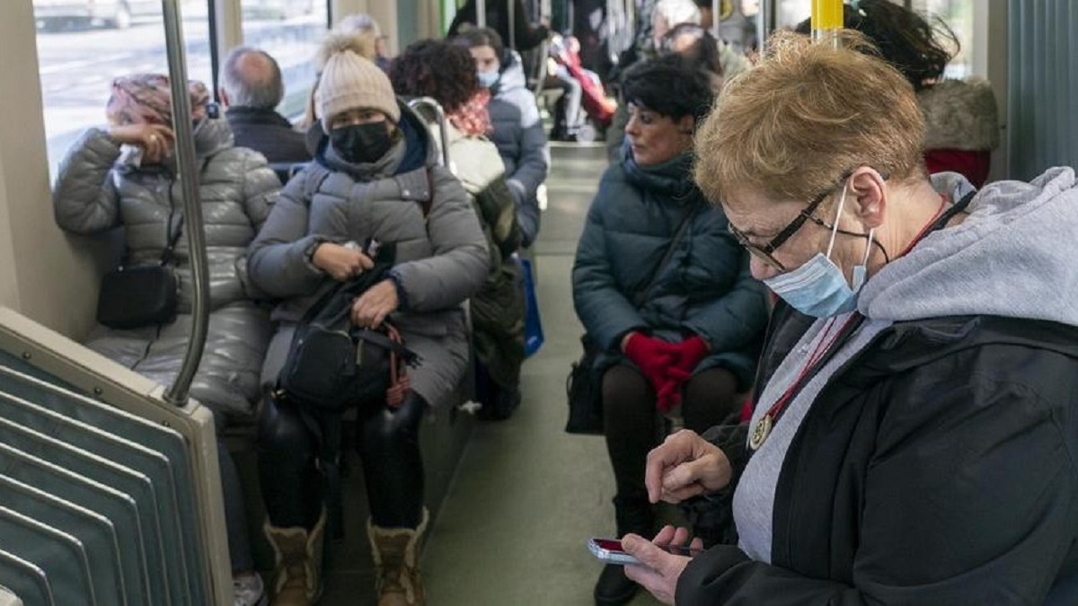 Osakidetza insta el uso de mascarillas para personas con enfermedades respiratorias