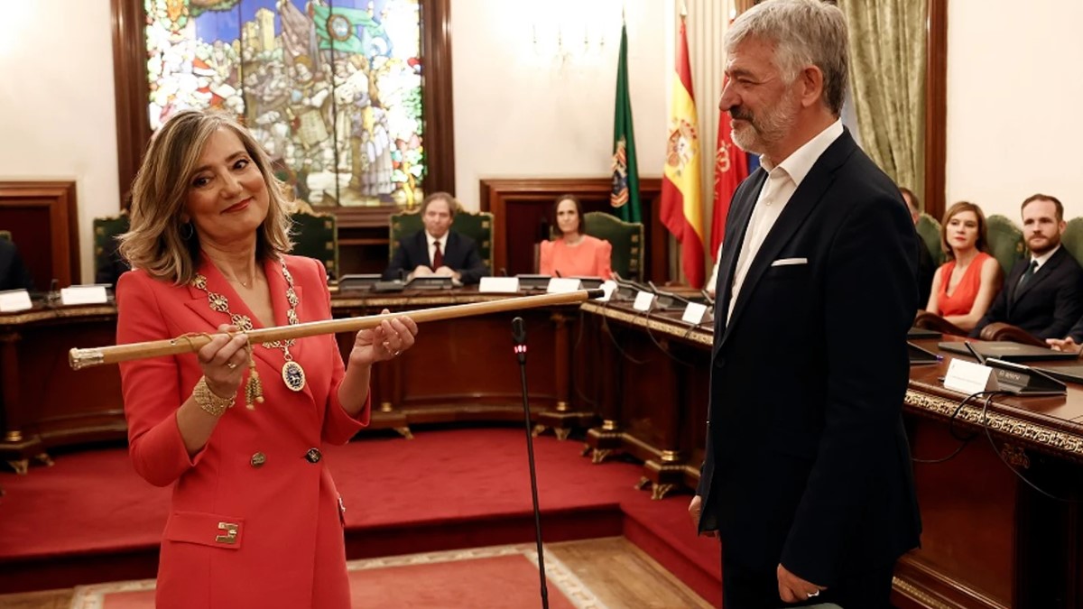 PSN - EH Bildu unen fuerzas para una moción de censura en Pamplona