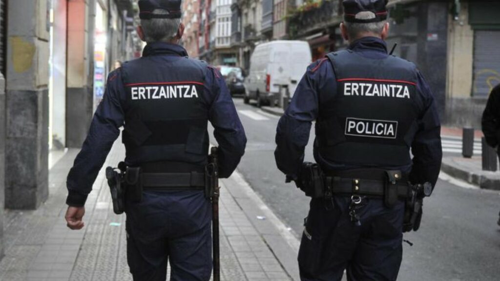 Tres detenidos por la Ertzaintza por robo en Bilbao