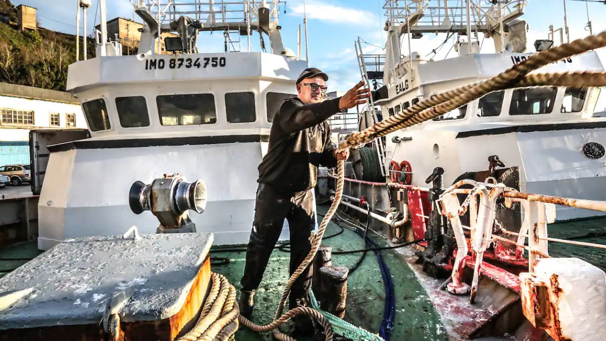Aguas francesas del golfo de Bizkaia cerradas a la pesca