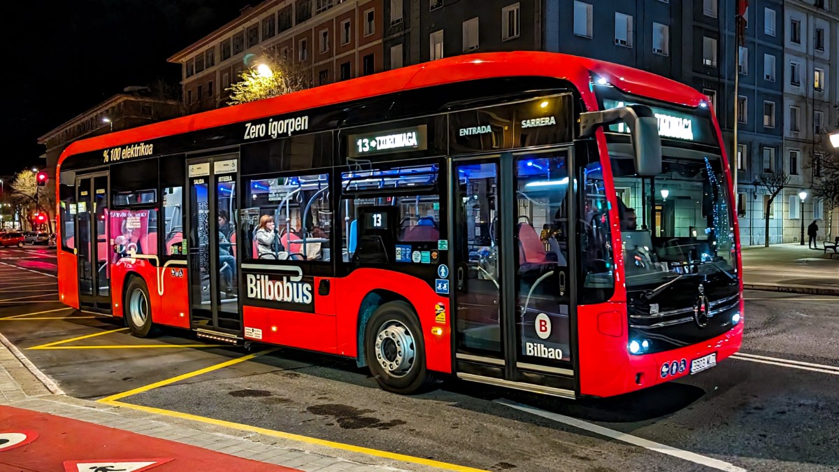 Bilbobus incorpora a su flota dos nuevos autobuses 100% eléctricos
