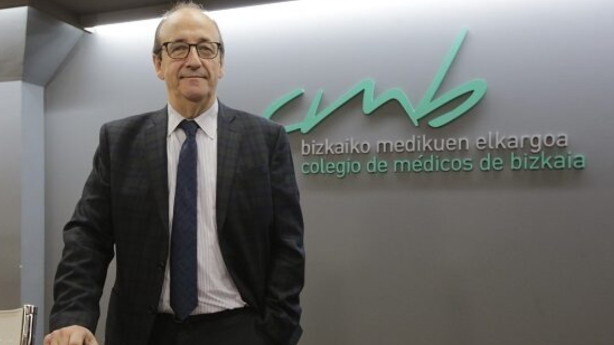 El Colegio de Médicos de Bizkaia facilita las voluntades anticipadas en Uribe Kosta