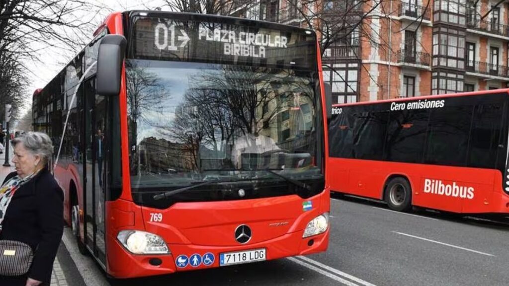 Bilbobus convoca una huelga de 24 horas este lunes en Bilbao