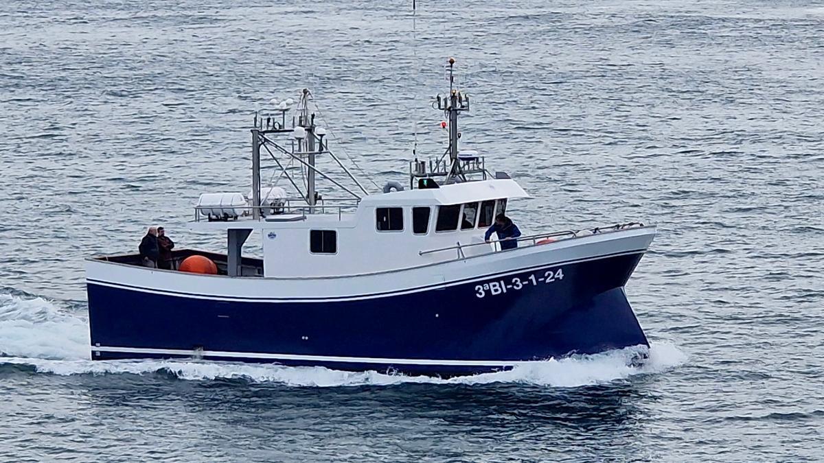 La flota de Armintza recibe un nuevo pesquero de Astilleros de Bermeo