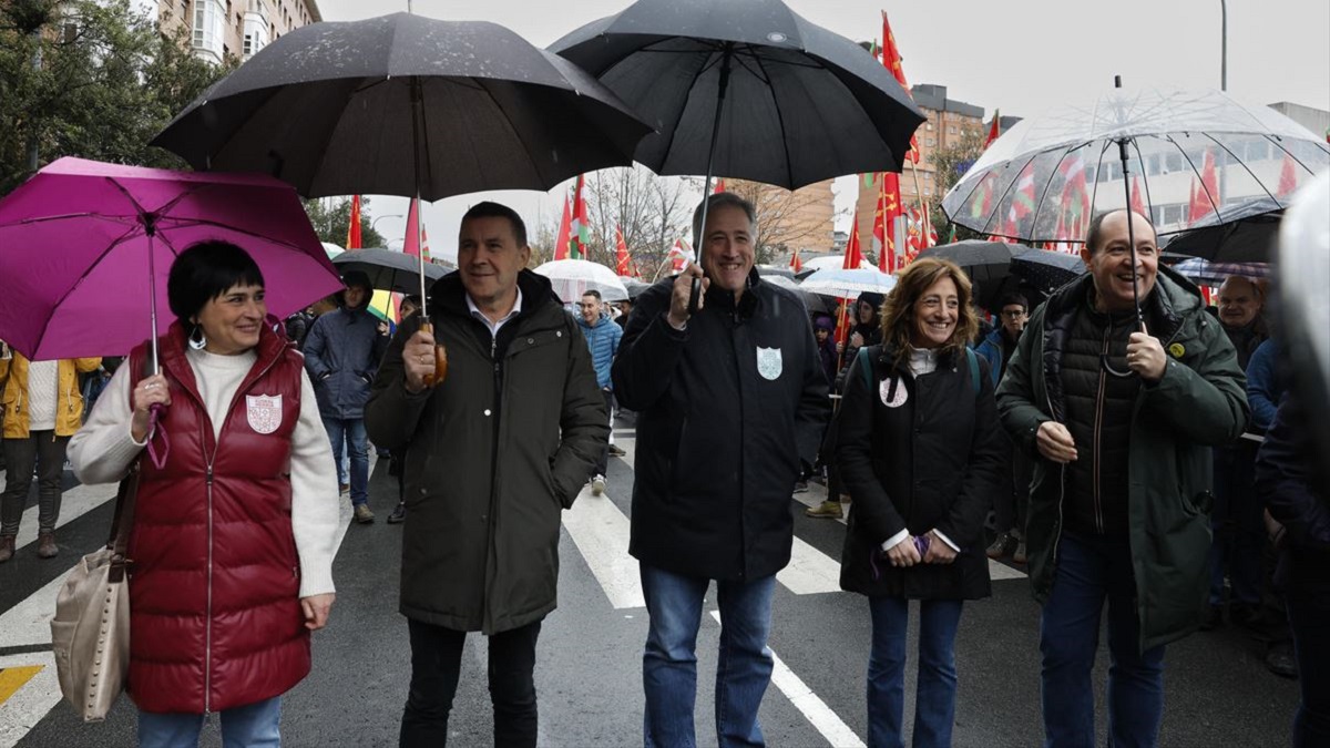 EH Bildu exige en Iruñea la creación de un Gobierno y Estado Vasco comprometidos con la honestidad y los derechos sociales