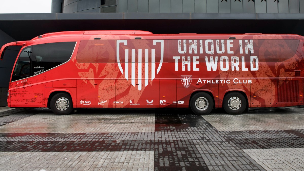 El Athletic estrena nuevo diseño en su autobús para la final de Copa