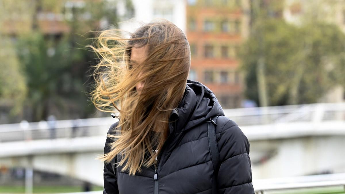 Euskadi emite aviso amarillo este viernes y sábado por vientos superiores a 100 km/h