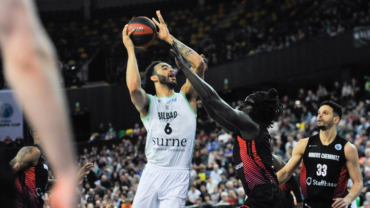 Surne Bilbao Basket enfrenta a Chemnitz buscando avanzar a la final de la FIBA Europe Cup