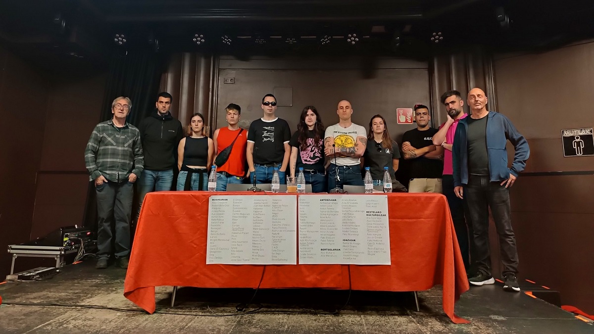 150 personas de la cultura vasca denuncian vetos en las comparsas de Bilbao