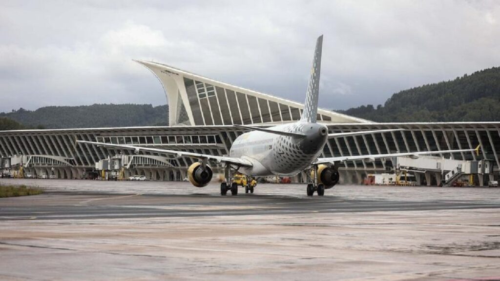 Bilbao anuncia vuelo directo a las Islas Azores para la temporada de verano