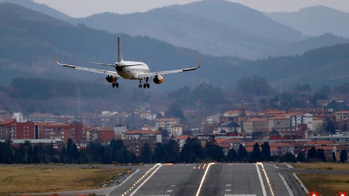 Bilbao anuncia vuelo directo a las Islas Azores para la temporada de verano