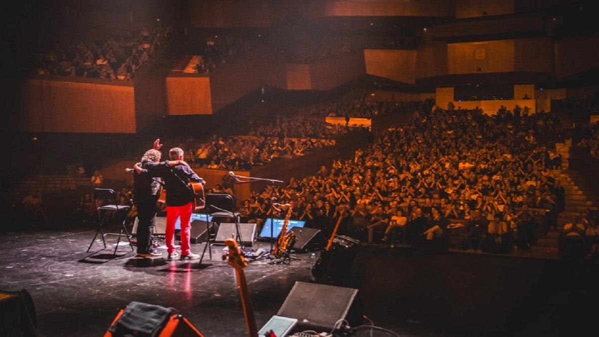 Errobi celebra 50 años con un concierto épico en Euskalduna Jauregia