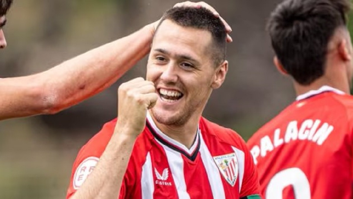 Izeta se corona como máximo goleador de la Segunda Federación con 21 goles