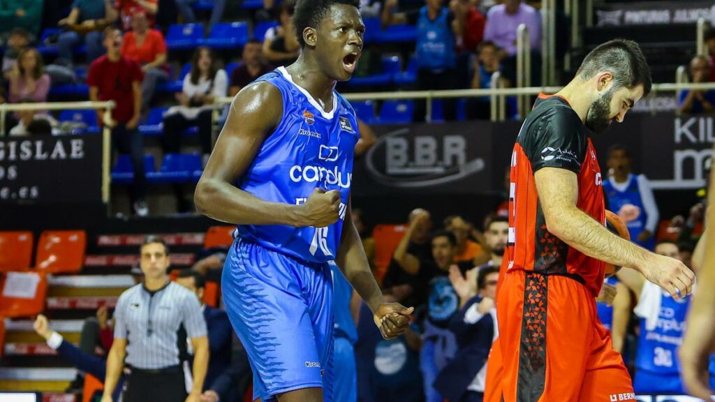 Bilbao Basket pone sus ojos en el pívot Bassala Bagayoko para reforzar su plantilla
