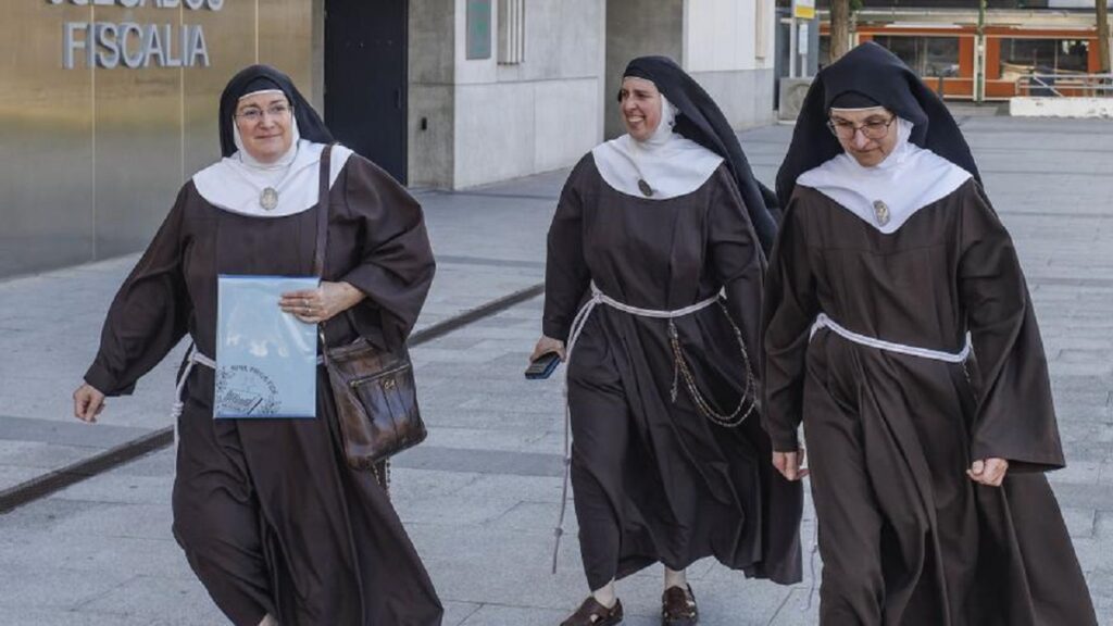 Las monjas Clarisas piden dinero en las redes