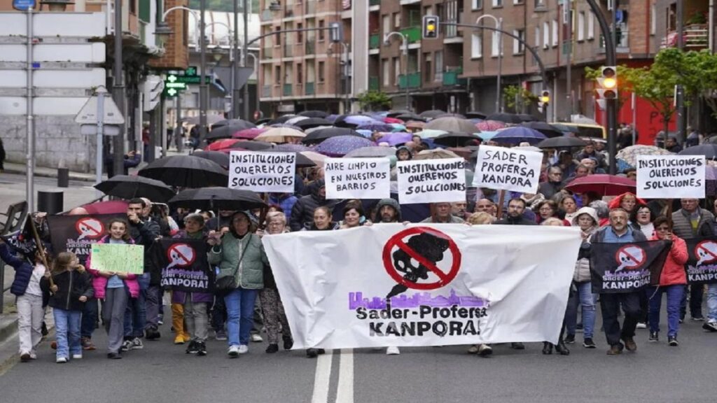 Vecinos de Bilbao se movilizan nuevamente contra Sader y Profersa este jueves