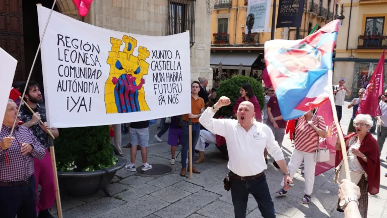 El contexto político y social que llevó a esta votación decisiva en la Diputación de León