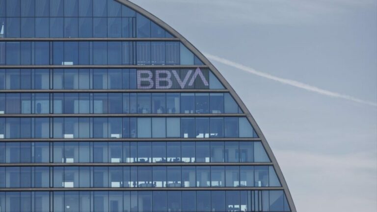 BBVA reorganiza su área global de clientes