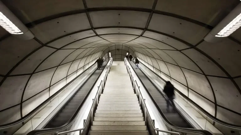 Metro Bilbao moderniza la iluminación de seis estaciones subterráneas con tecnología LED