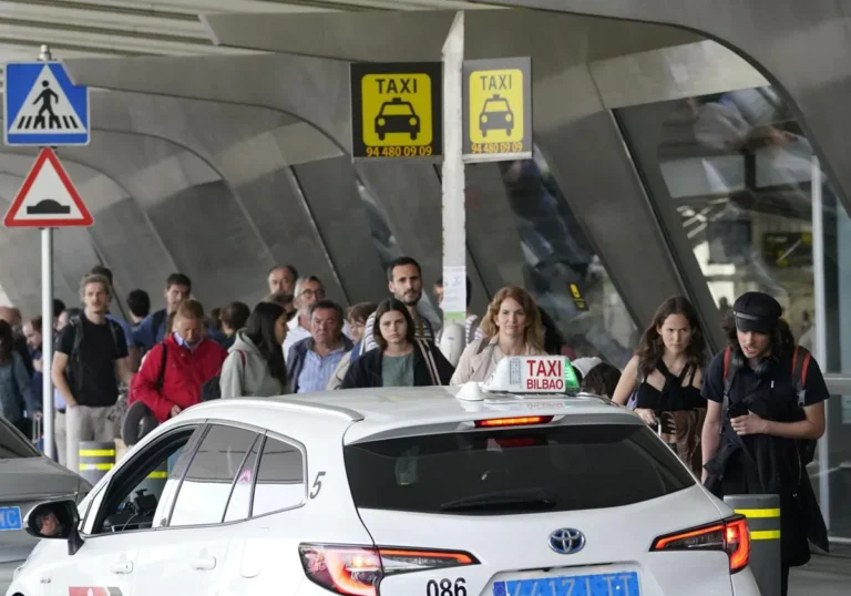 Los taxis en el aeropuerto de Bilbao